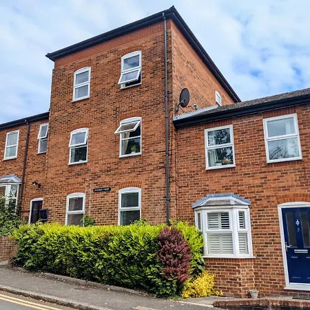 Saffron Court By Wycombe Apartments - Apt 06 High Wycombe Exterior photo